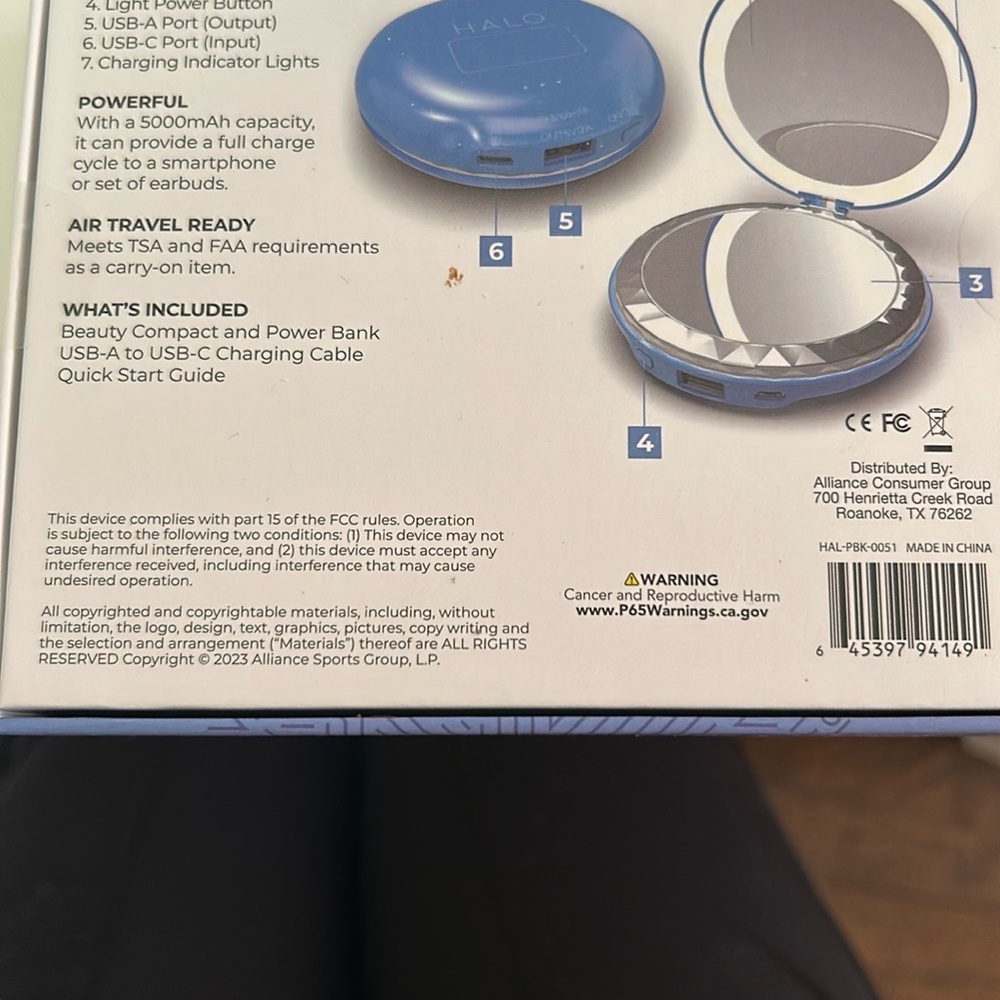 Halo Blue 3-in-1 Beauty Compact - Picture 2 of 2